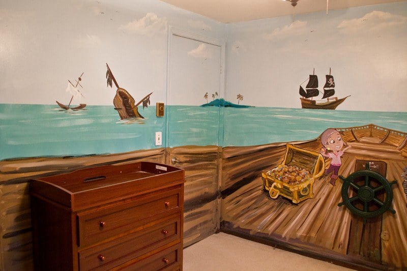 Kinderzimmer-Junge-Piraten-Wandgestaltung-Ideen