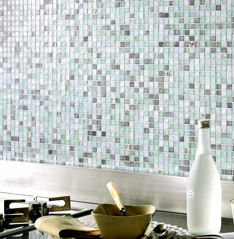 Mosaikfliesen-Kueche-Meerblau-Grau-Ideen-Gestaltung