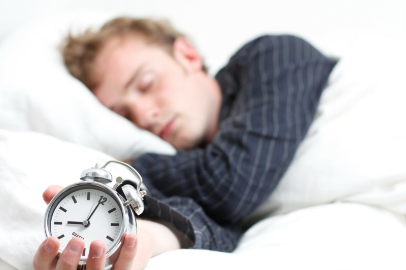 Schlafmangel und Müdigkeit gesund-schlafen-ausruhen