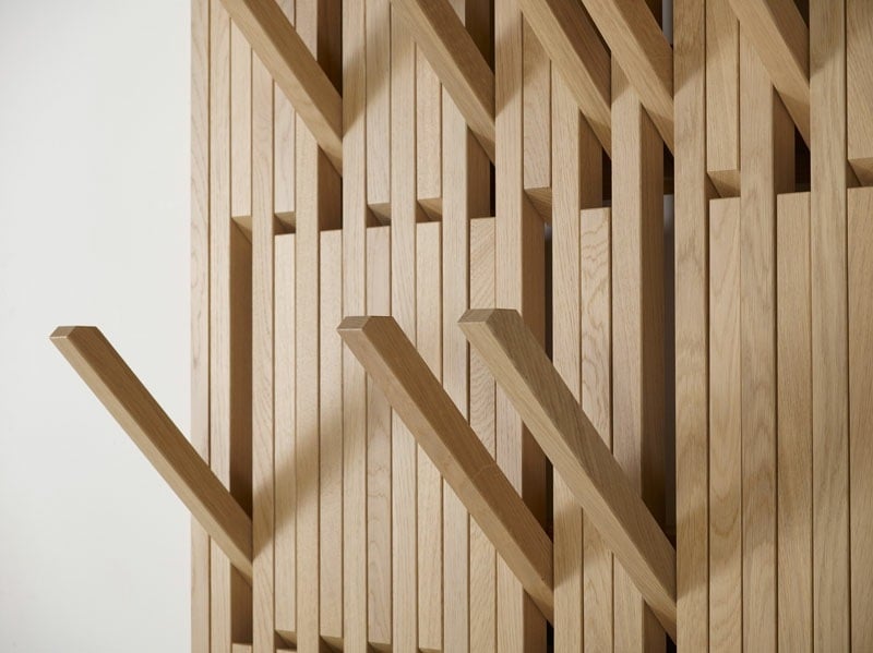 Wandgarderobe-Design-modern-Holz-Peruse