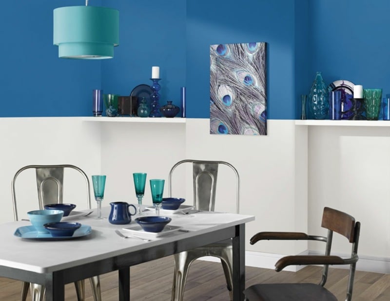 Wohnraumgestaltung-Farben-dunkelblau-weiss-kombinieren-Ideen