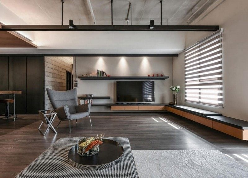 Wohnzimmer-Beige-Braun-Wandgestaltung-Bodenbelag-Sessel