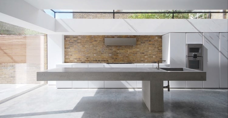 arbeitsplatte-beton-kueche-ideen-modern-minimalistisch-weiss-grau-design