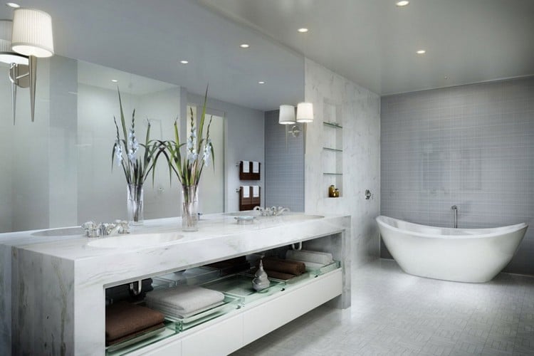 badezimmer-deckenleuchte-led-einbaustrahler-marmor-waschtisch-spiegelwand