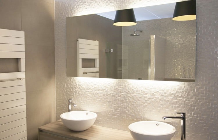 badezimmer-deckenleuchte-led-modern-hangeleuchten-schwarze-lampenschirme