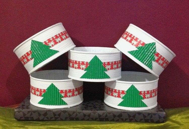 bastelideen-weihnachten-konservendosen-washitape-wellpapier-tannenbaum
