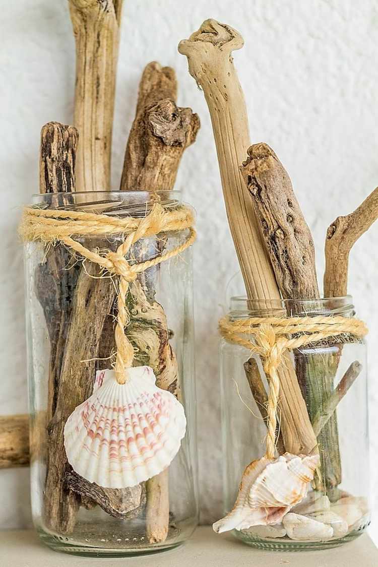 deko ideen wohnzimmer beach stil treibholz einweckglaeser vasen muscheln