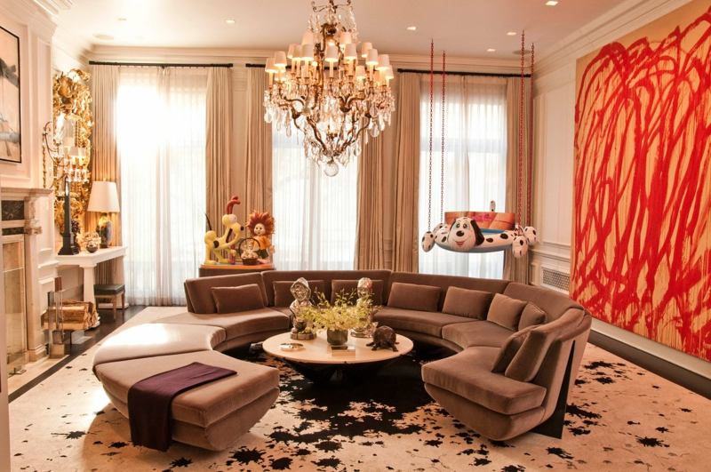 dekorieren wohnzimmer rund sofa design wandbild rot orange vorhaenge beige