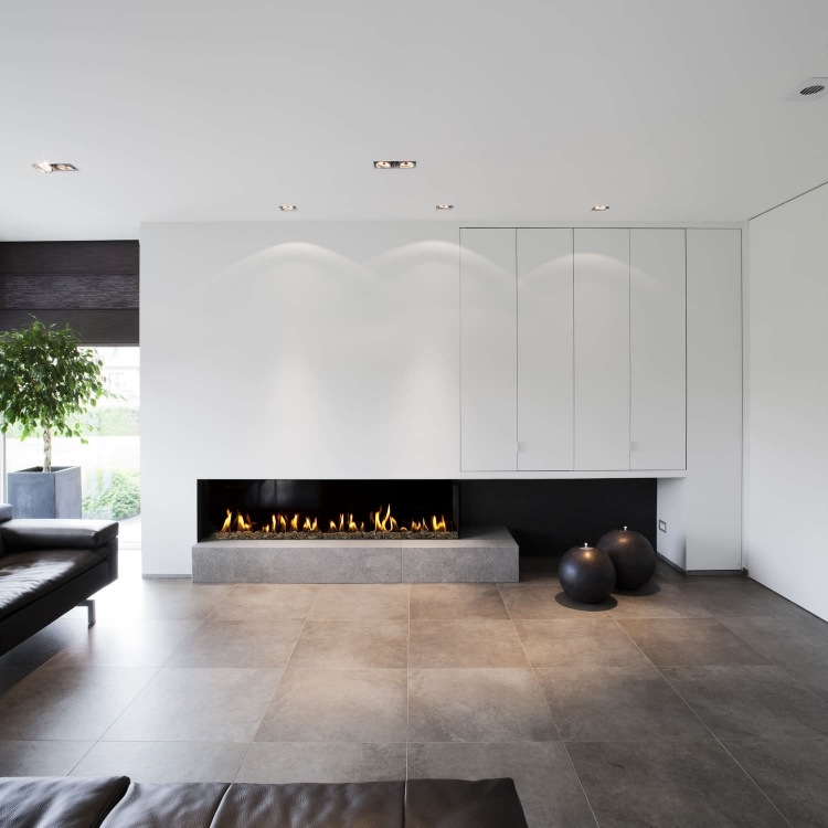 design-kaminofen-gemauert-bilder-modern-gas-grau-weiss-minimalistisch-couch-schwarz