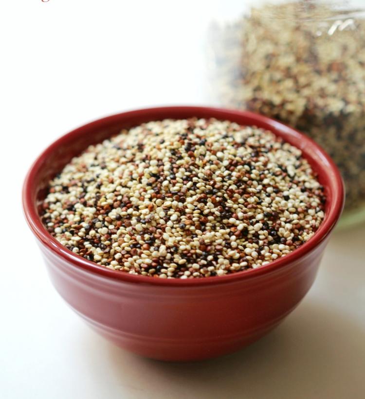 glutenfreies-brot-backen-rezepte-quinoa-samen-gesund-kochen-vorbereiten-essen
