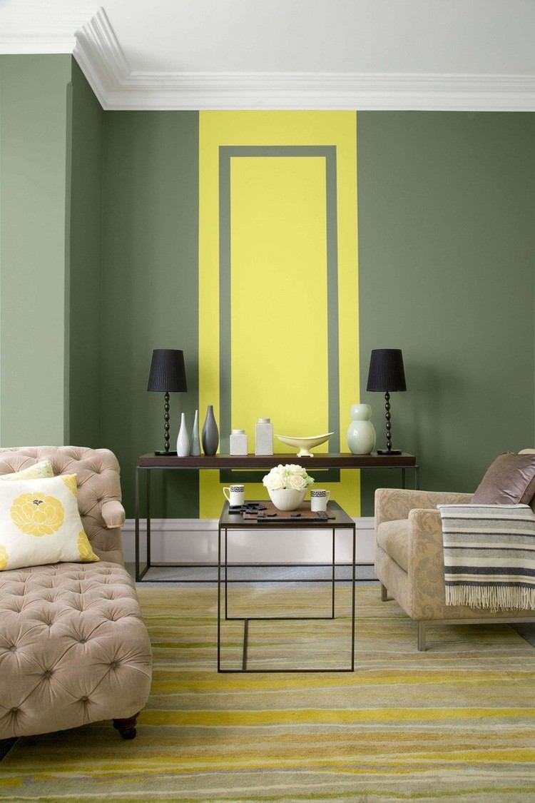 grun-wandfarbe-ideen-olivgruen-wohnzimmer-kombination-gelb-beige-sessel