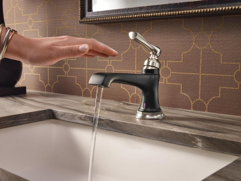 Küchenarmaturen und Badarmaturen in Schwarz: 9 Designs