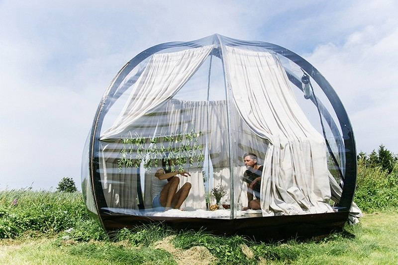 Modernes Kuppelzelt transparente-huelle-vorhaenge-sonnenschutz