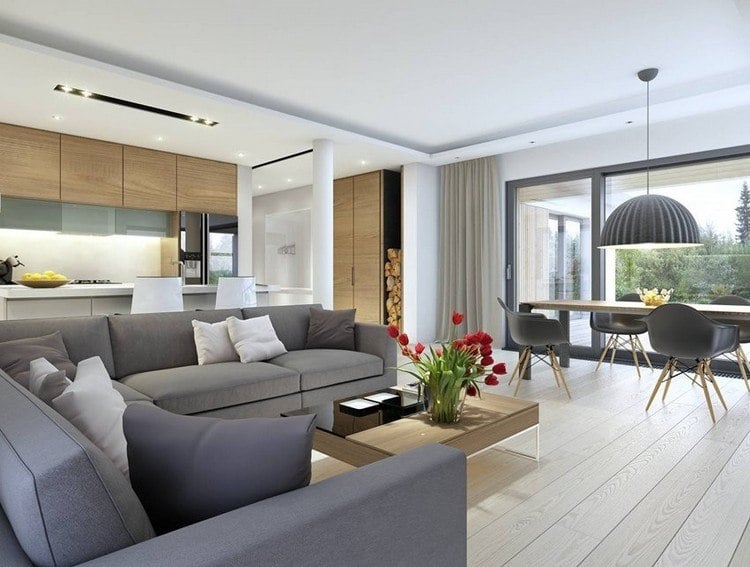 modernes-wohnzimmer-sofa-grau-heller-holzboden-holz-couchtisch
