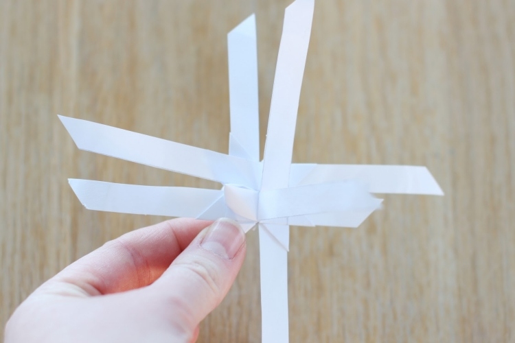 origami-weihnachten-stern-faltanleitung-froebelstern-diy-basteln-papier-weihnachtsdeko