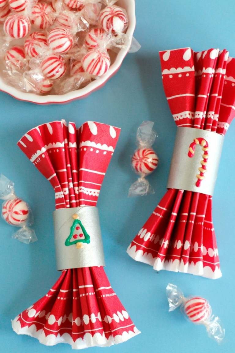 servietten falten weihnachten idee kinder papier faecher serviettenring diy