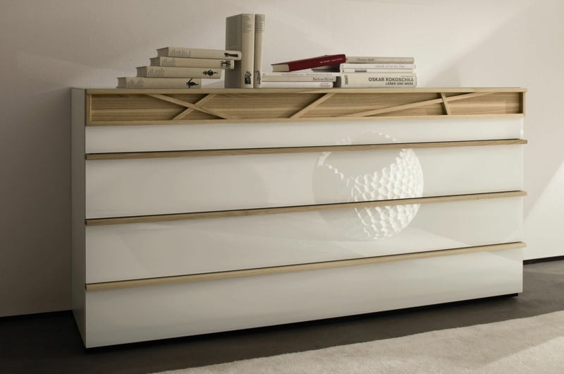 sideboard in weiß hochglanz cutaro huelsta holz hell schublaeden modern