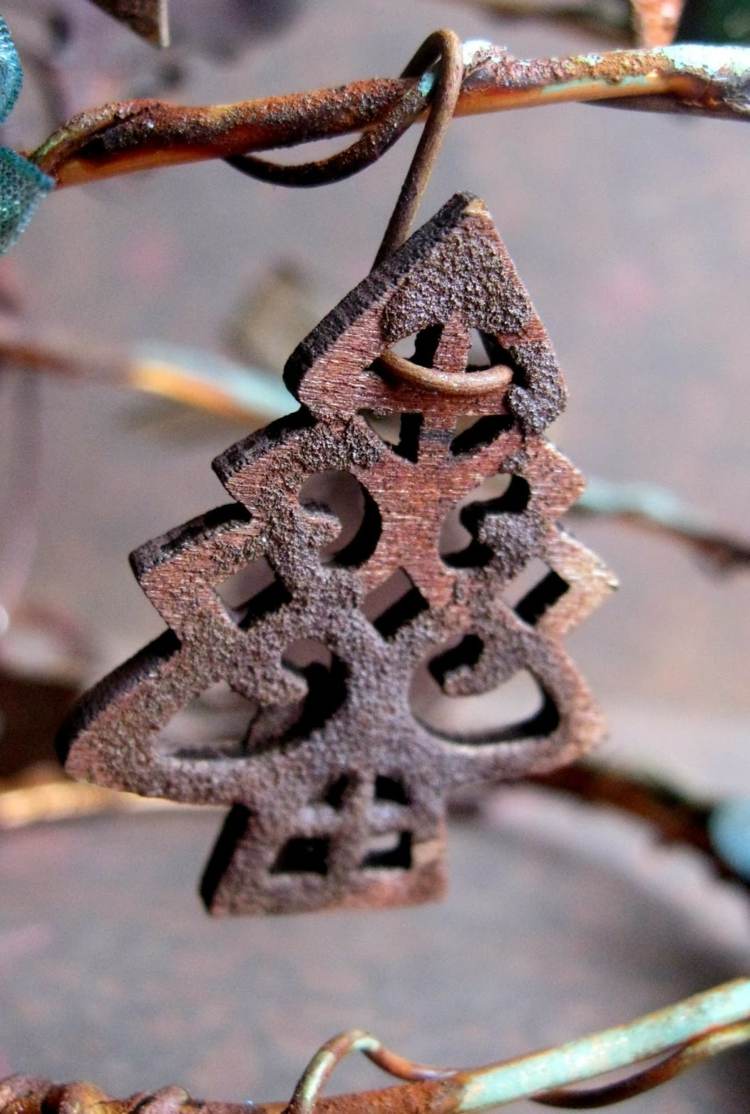 weihnachtsdeko metall verschnoerkelt tannenbaum rost weihnachtsbaumschmuck