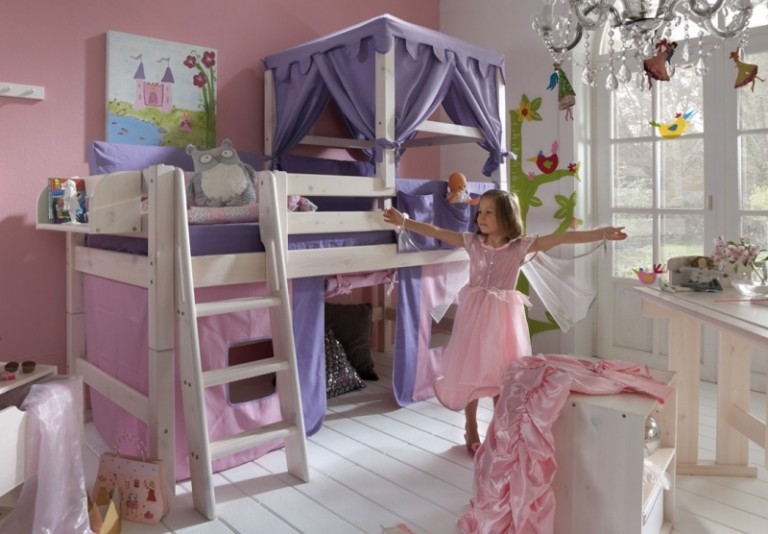 Abenteuerbett-Kinderzimmer-Prinzessin-einrichten-Louisa