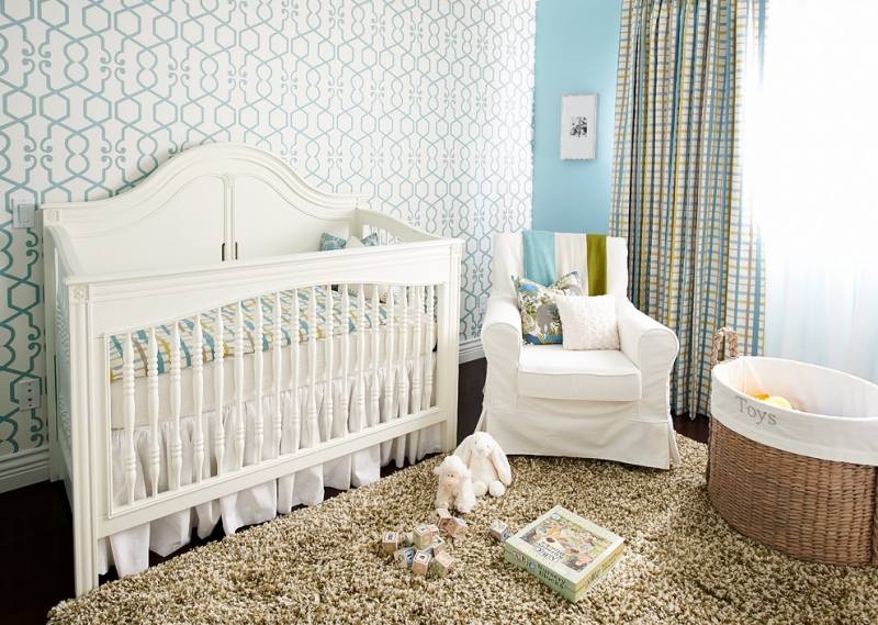 Babyzimmer-Blau-Shaggy-Teppich-Tapeten-Wand