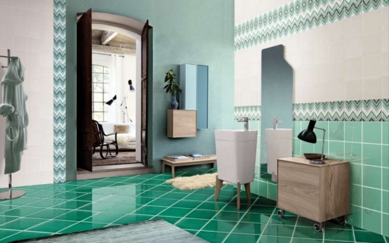 Gruene-Bodenfliesen-Badezimmer-marokkanisch-gestalten