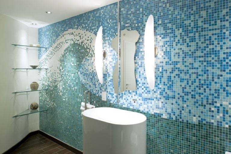 Mosaik-Fliesen-Gruen-Badgestaltung-Wandfliesen-Muster-Welle