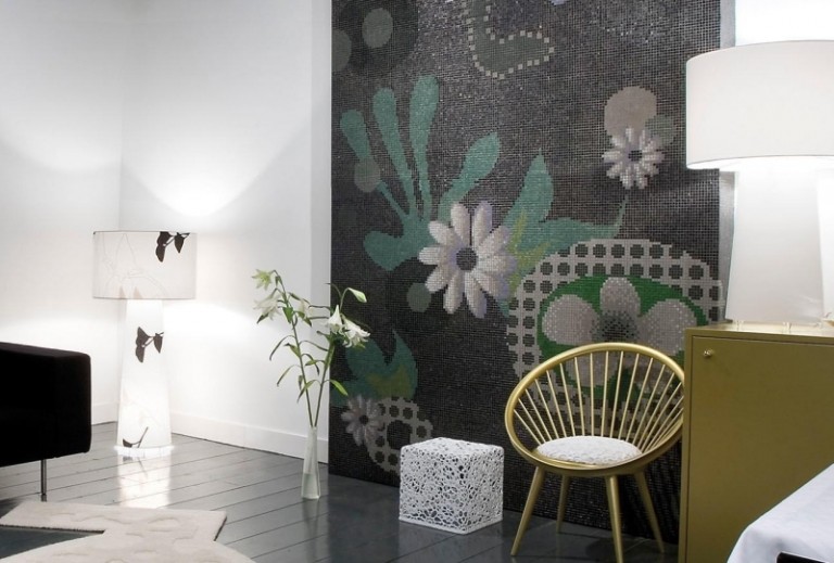 Mosaik-Fliesen-Gruen-Blumenmuster-Wohnzimmer-modern-gestalten