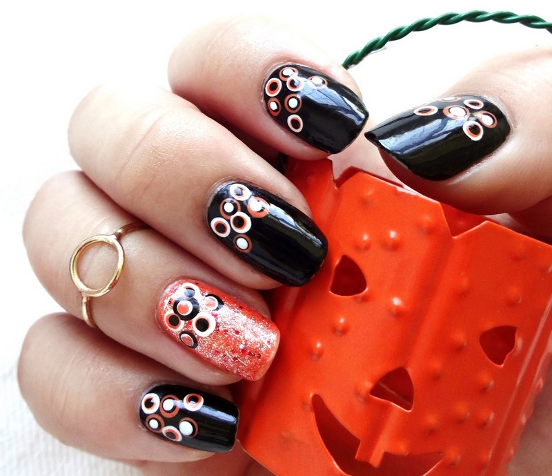 Nageldesign in Schwarz