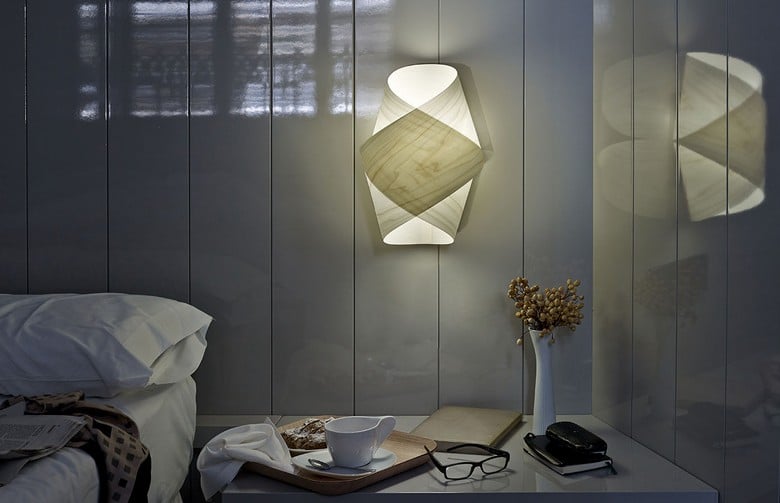 Wandleuchte-Holz-Ideen-futuristisch-LED-Designer-Lampen