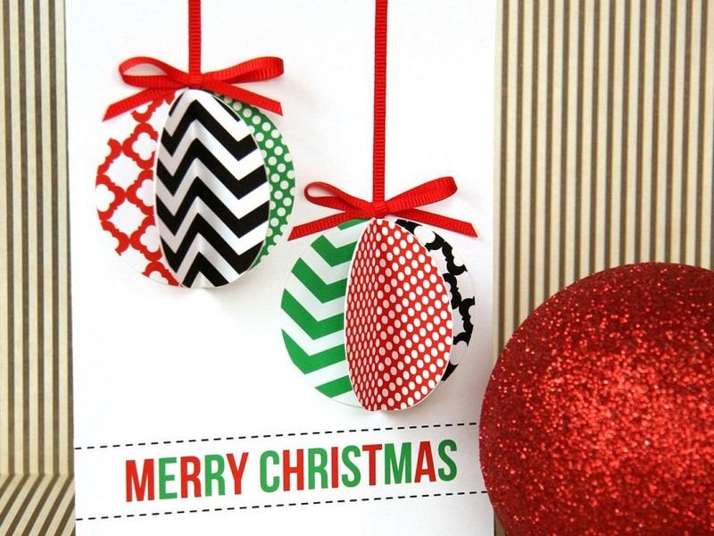 Weihnachtskarten-basteln-Pop-up-Weihnachtsbaumkugel-Papier