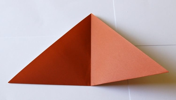 basteln origami tiere braun papier falten katze schritt 4