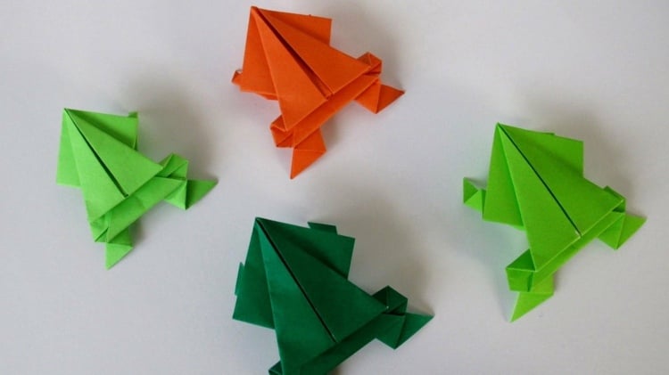 basteln origami tiere springen frosch spielzeug selber machen
