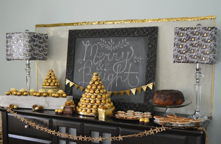 dekorieren sideboard gold schwarz weihnachten roche girlande