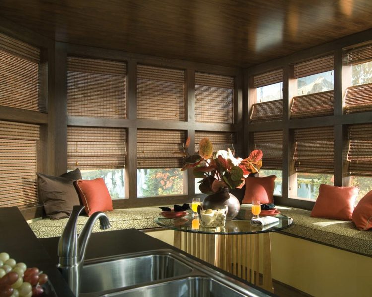design bambusrollos outdoor kueche decke holz sitzbank glastisch waschbecken