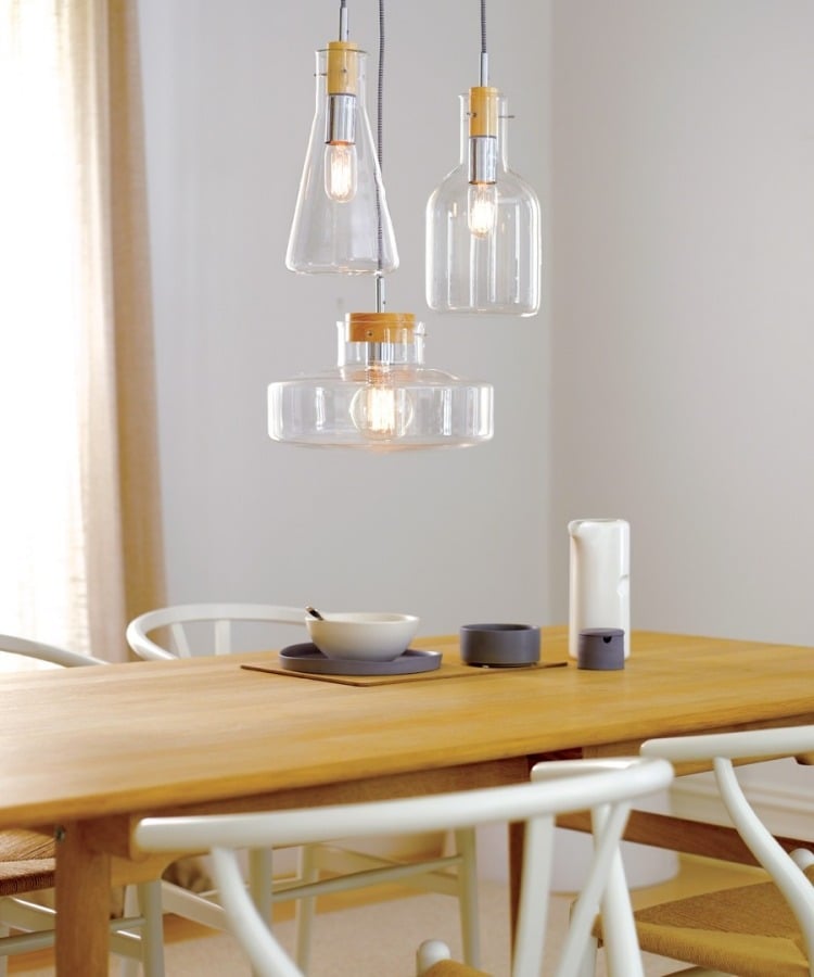 diy-lampe-flasche-selbermachen-set-esstisch-transparent-glas-pendelleuchten