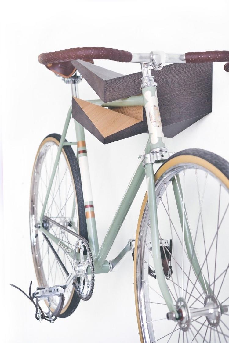 fahrradhalterung-wand-selber-bauen-ideen-holz-moern-eckig-design-rahmen