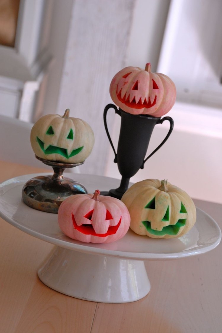 halloween-kurbis-schnitzen-vorlagen-klein-faerben-neunfarben-mini-dekorativ