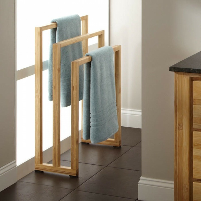 handtuchhalter aus holz bambus dreiteilig stufenform modern