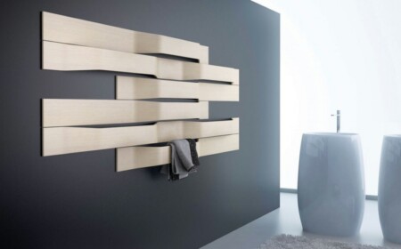 handtuchhalter holz minimalistisch hell wandgestaltung morphosis