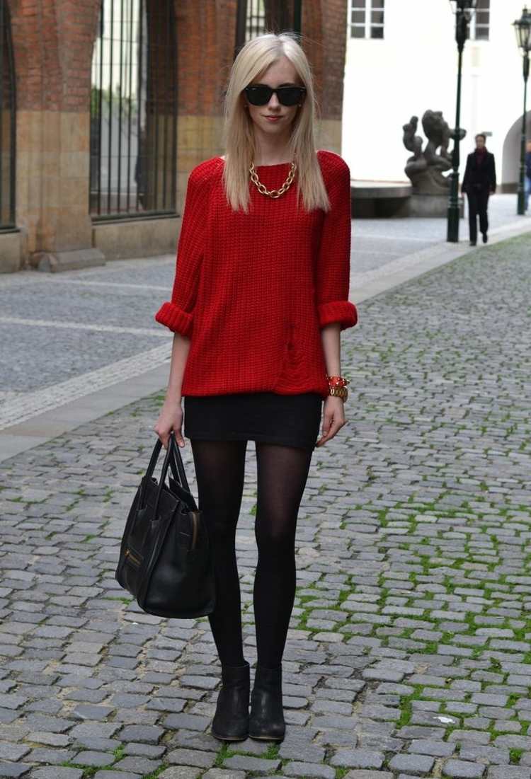 herbst outfit mit pullover rot attraktiv minirock schwarz strumpfhose