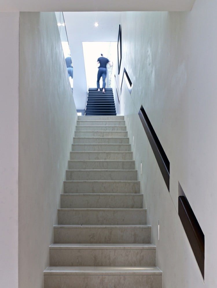 ideen gelaender design wandgestaltung treppe hellgrau haus architektur