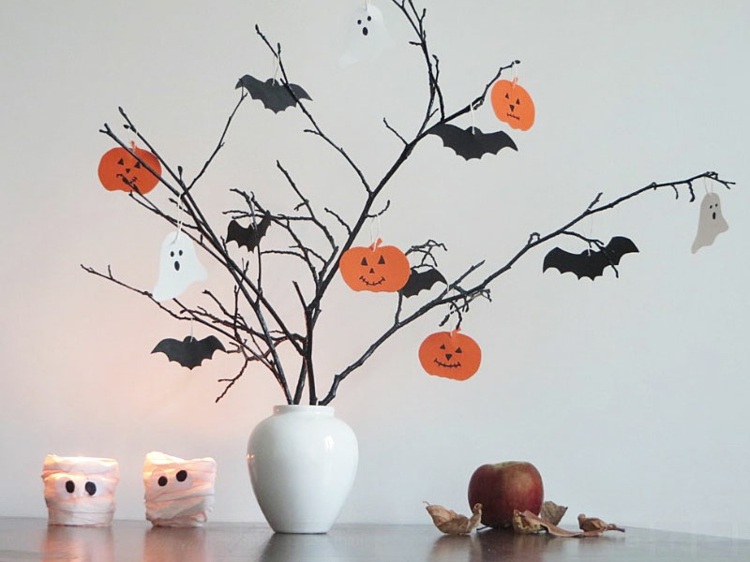 ideen halloween dekoration strauss gestaltung papier kuerbis fledermaus gespenst