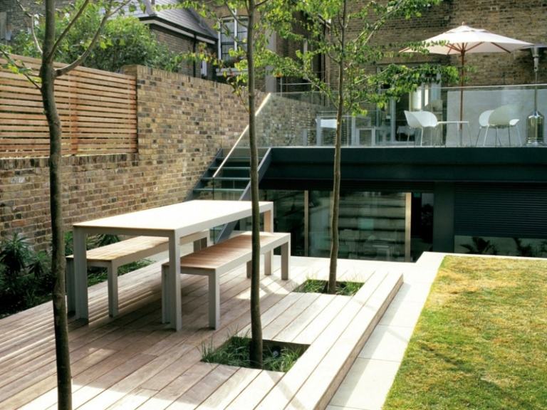 ideen-terrassenbepflanzung modern stil baeume holz fussboden esstisch