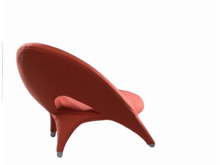 italienische-designermobel-modern-sessel-rot-polster-asymmetrisch-arabesk