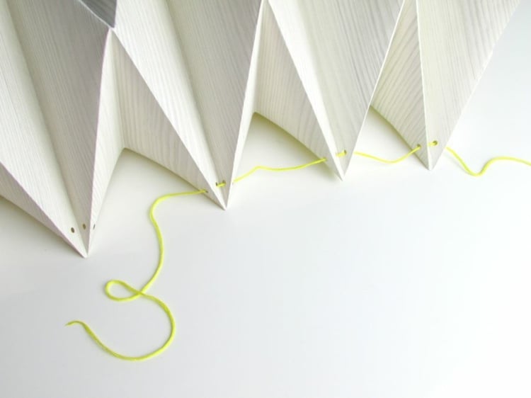 lampe-origami garn loecher papier design diy