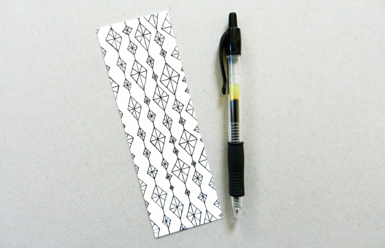 lesezeichen basteln geometrisch muster selber machen kugelschreiber papier