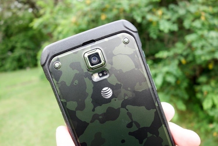 Samsung Galaxy S6 Active -handy-camouflage-gruen-aussen-muster-kamera