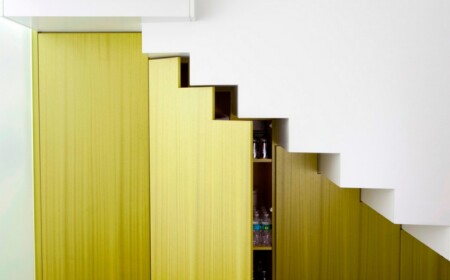 treppen nische ideen modern stil gruen farbe einbauschrank