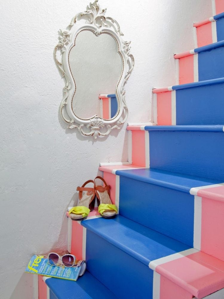 treppenhaus-renovieren-ideen-treppen-stufen-dekorieren-pink-blau-faerben-deko-maedchenhaft