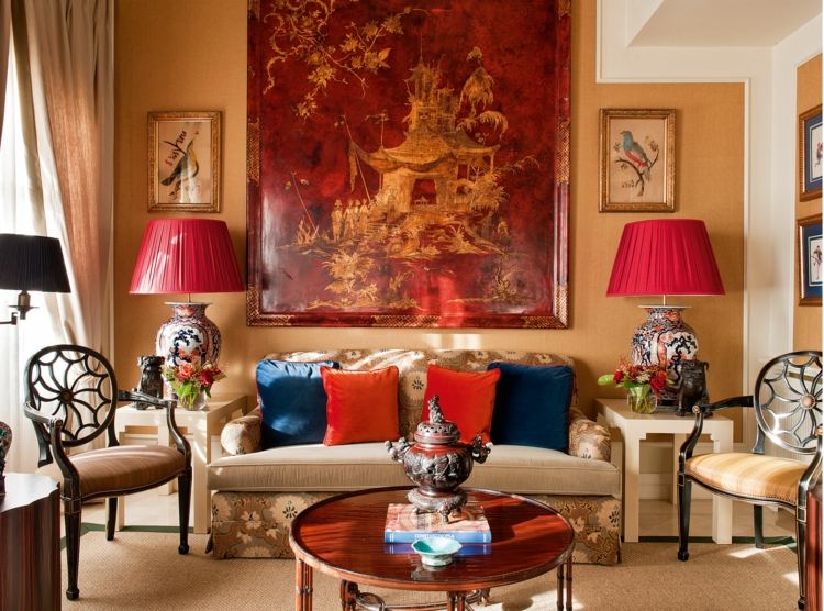 wandfarbe apricot kunst wandbild rot wohnzimmer sofa stuehle